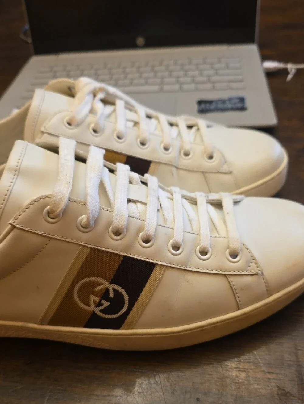 Gucci White Leather Low-Top Sneakers with Brown and Black Web Stripe
